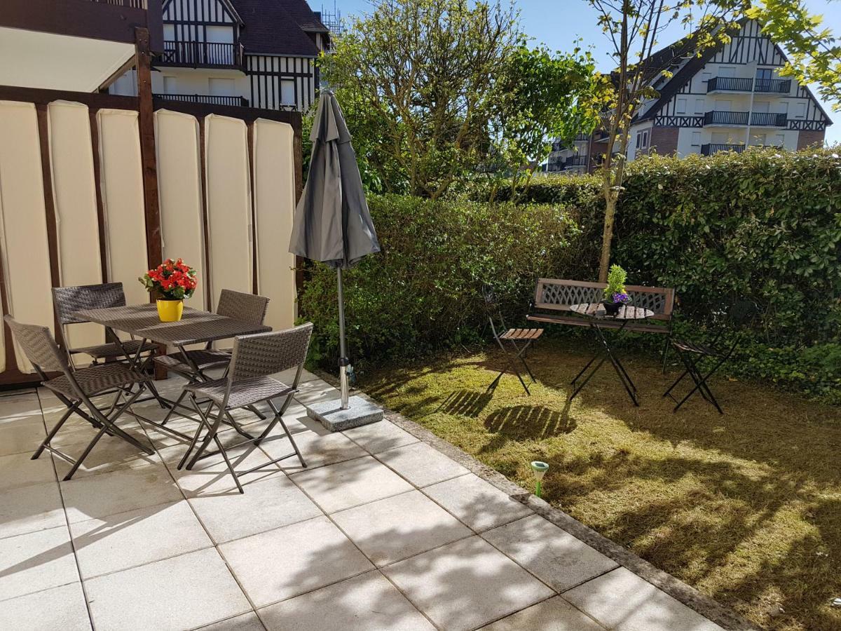 Studio Fleur Marine Apartamento Cabourg Exterior foto